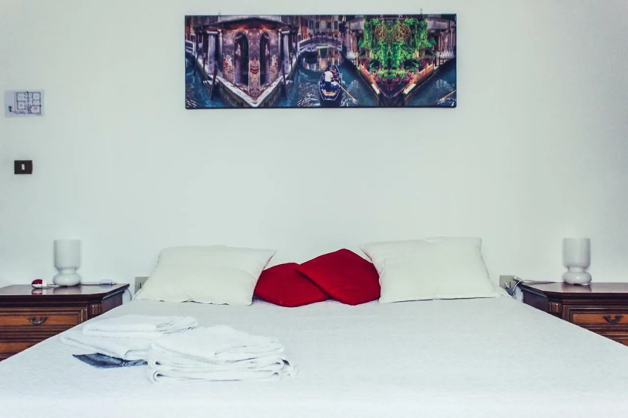 B&B Airport Venice Diego Tessera Bed & Breakfast