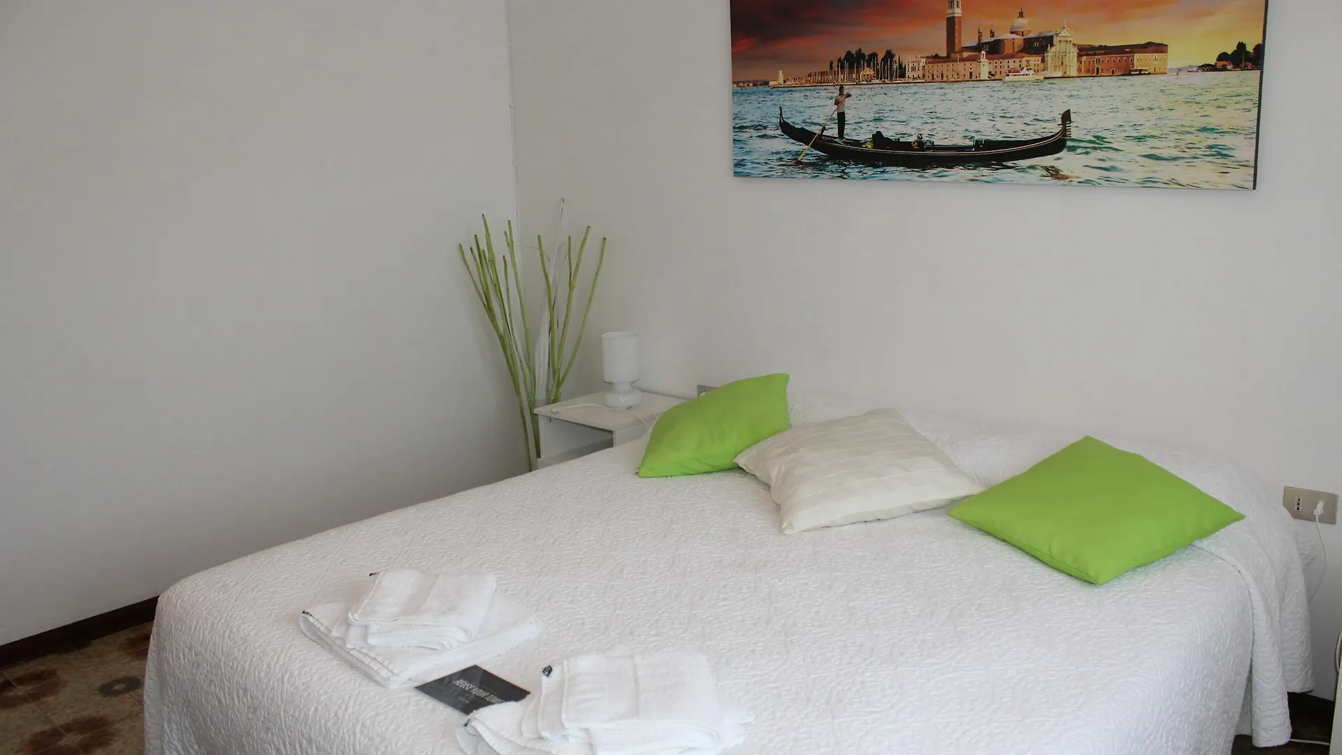B&B Airport Venice Diego Tessera 3*,