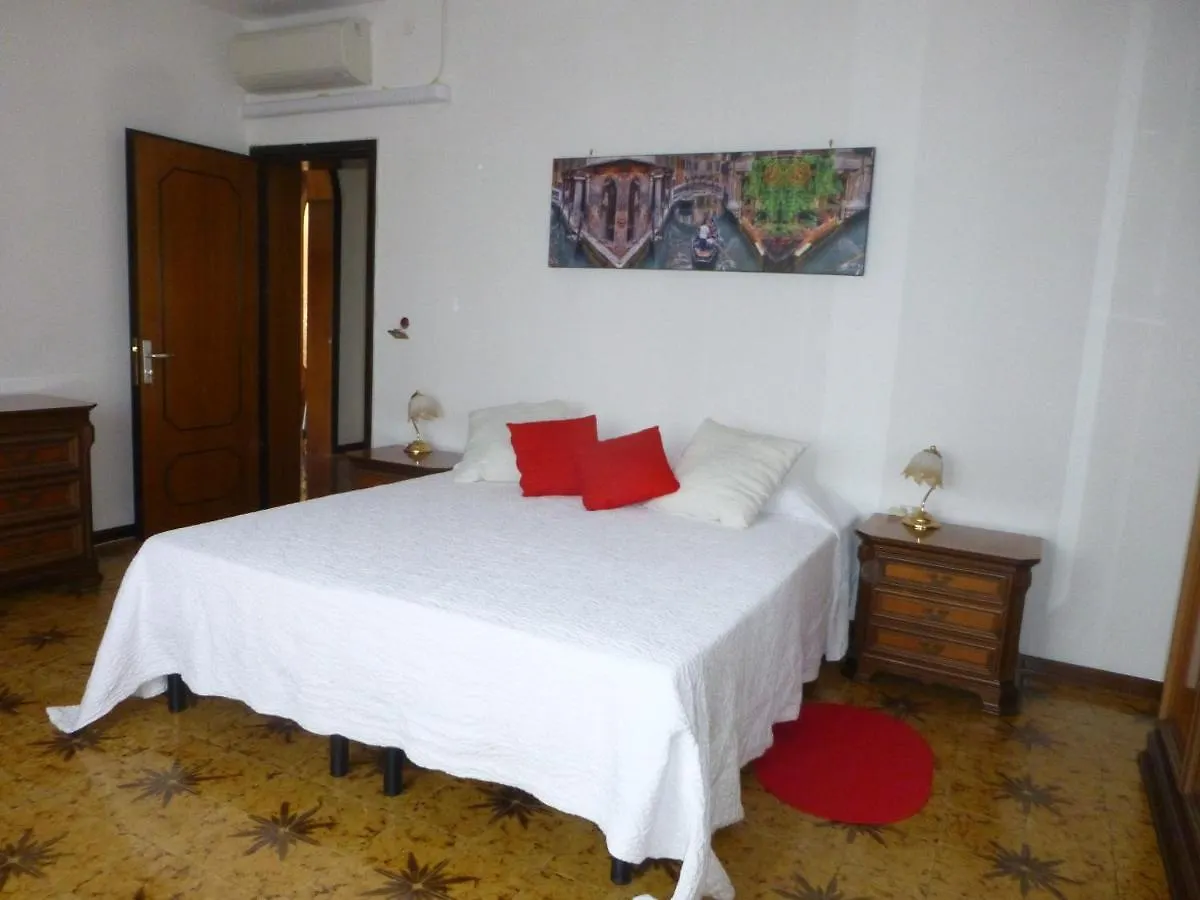 *** Bed & Breakfast B&B Airport Venice Diego Tessera Italy